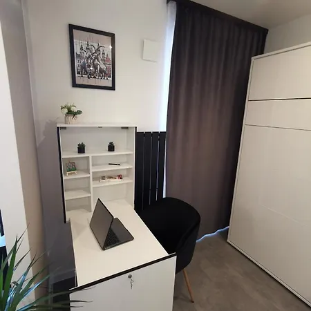 Smart Grunwaldzka 240 *