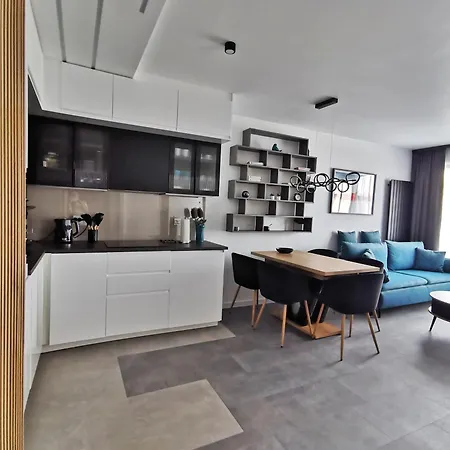 Apartment Smart Grunwaldzka 240 *